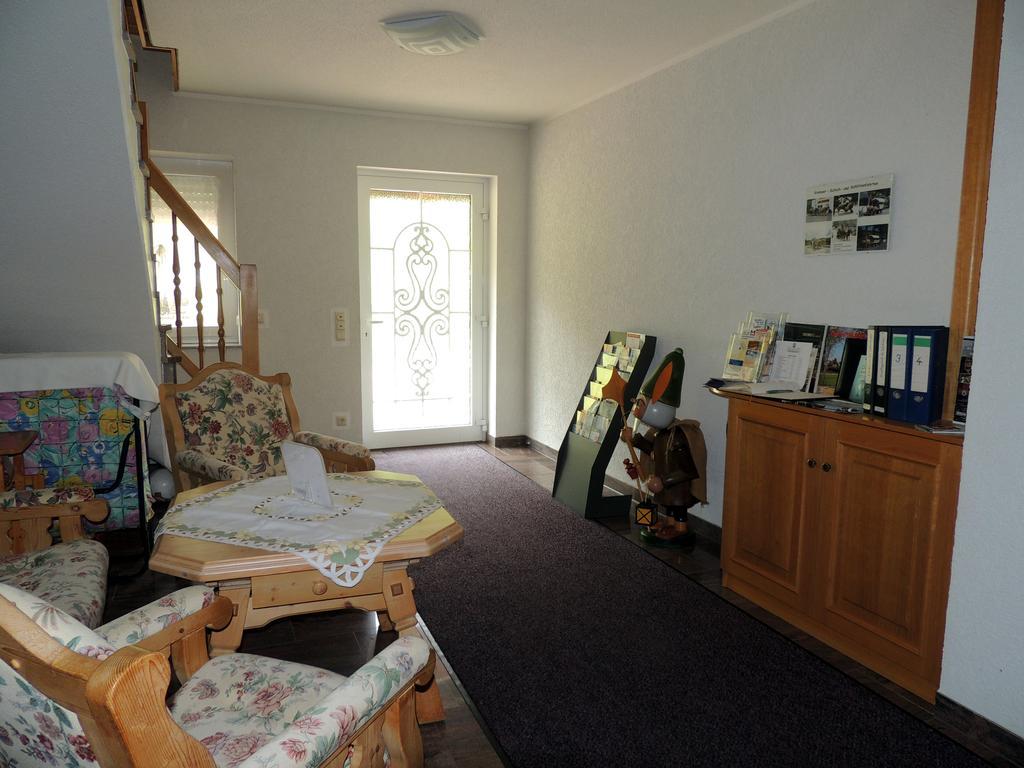 Gaestehaus Am Hirtenberg Брайтенбрун Екстериор снимка