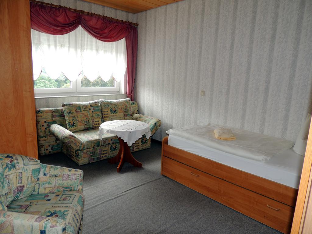 Gaestehaus Am Hirtenberg Брайтенбрун Екстериор снимка