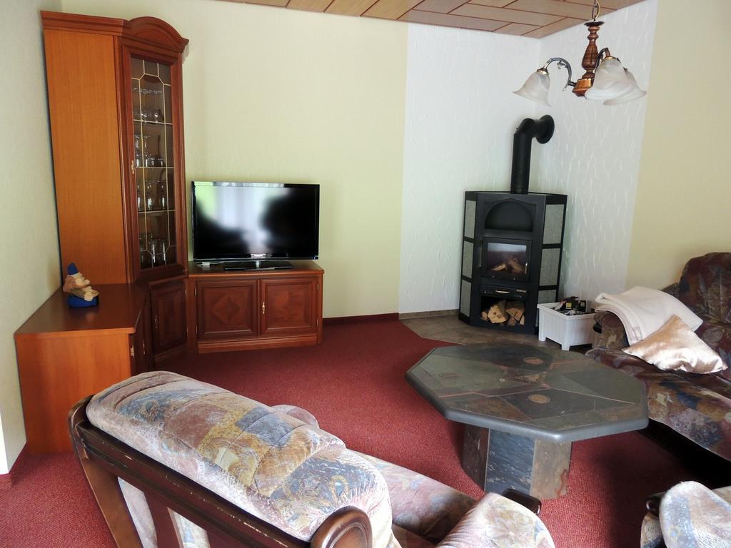 Gaestehaus Am Hirtenberg Брайтенбрун Екстериор снимка
